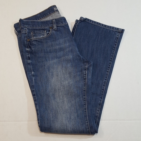 New York & Company Jeans Low Rise Boot Cut  Size 8 - Picture 6 of 8